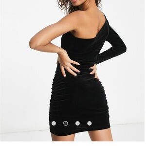 Stradivarius elegant asymmetric velvet mini dress in black